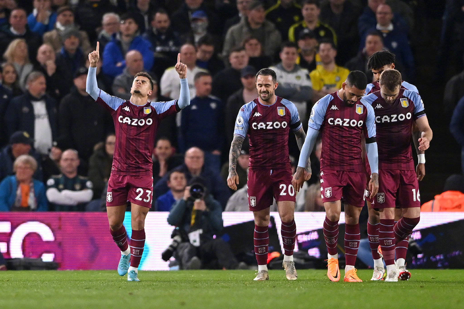 轻群体中的 轻群体中的