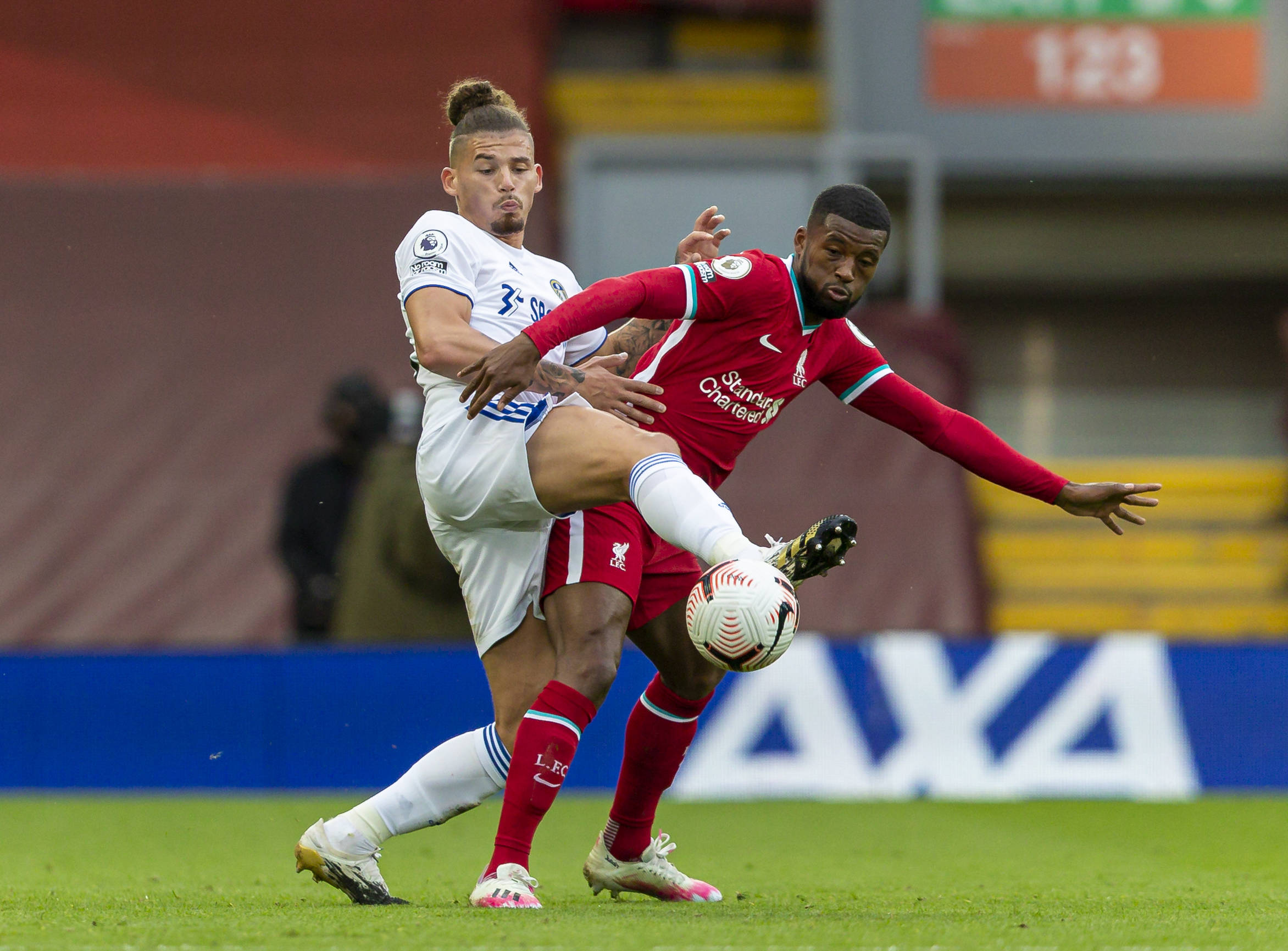 她便在体操 她便在体操